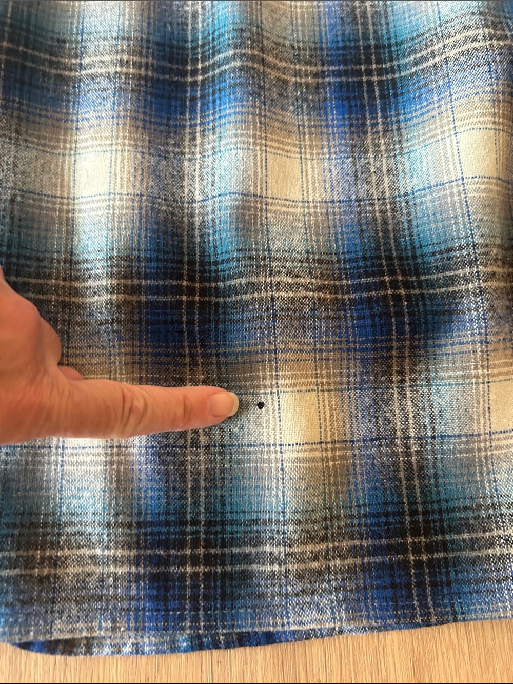 Pendleton Blue and Gray Plaid Button-Down Shirt- L - Picture 7 of 7